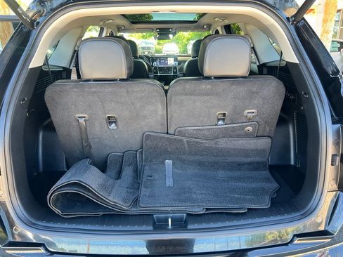 Certified 2023 Kia Sorento EX w/ Panoramic Sunroof Package FWD image 12