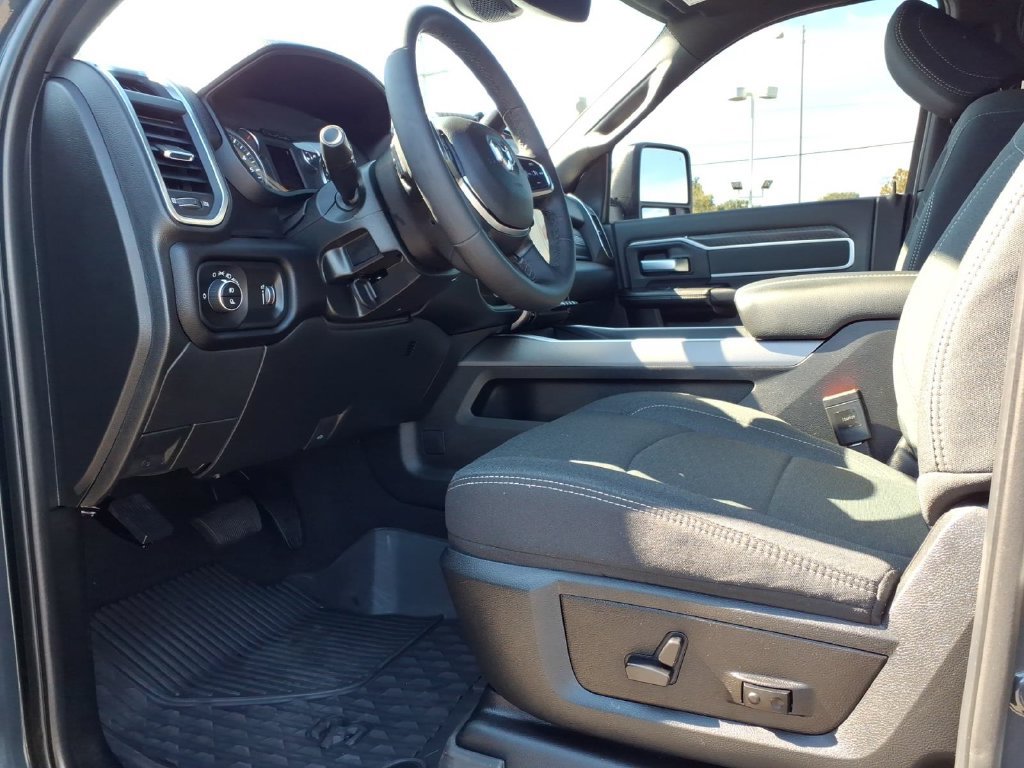 Certified 2025 RAM 2500 Big Horn AWD/4WD image 12