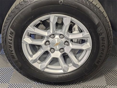 Certified 2025 Chevrolet Silverado 1500 LT w/ Leather Package image 8