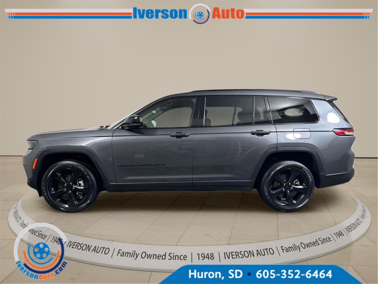 Used 2024 Jeep Grand Cherokee L Altitude AWD/4WD image 7
