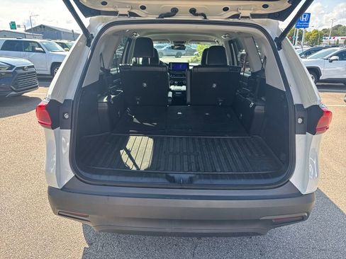 Used 2024 Toyota Grand Highlander XLE image 11