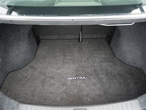 Used 2018 Nissan Sentra SV image 21