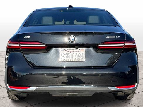 Used 2024 BMW i5 eDrive40i w/ Premium Package image 7