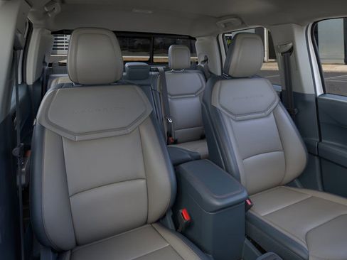 New 2025 Ford Maverick Lariat w/ 4K Tow Package image 10