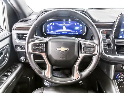 Used 2022 Chevrolet Suburban LT RWD image 20