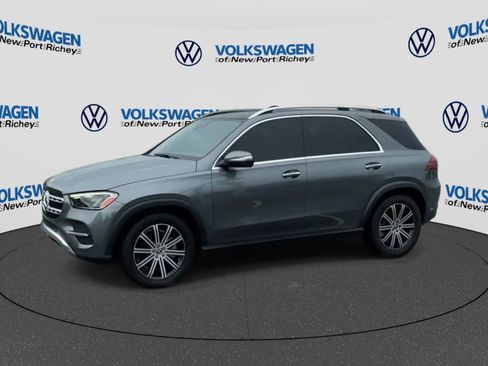 Used 2025 Mercedes-Benz GLE 450 4MATIC image 4