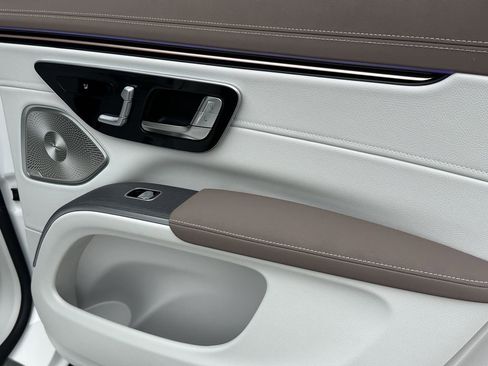 New 2026 Mercedes-Benz EQS 400 4MATIC SUV image 20