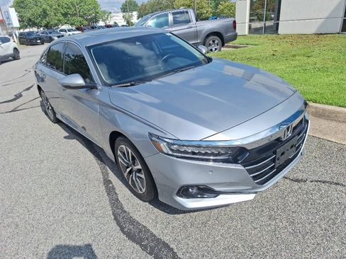 Used 2022 Honda Accord EX-L image 2