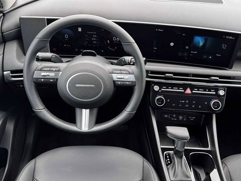 New 2026 Hyundai Tucson SEL FWD image 17