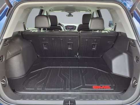 Used 2022 GMC Terrain SLT w/ Elevation Edition image 16