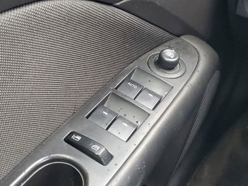 Used 2010 Ford Fusion SE image 11