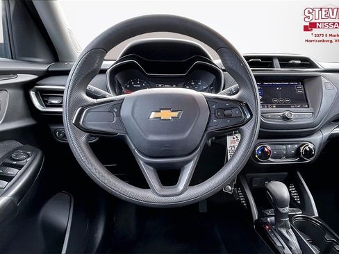 Used 2022 Chevrolet TrailBlazer LS image 8