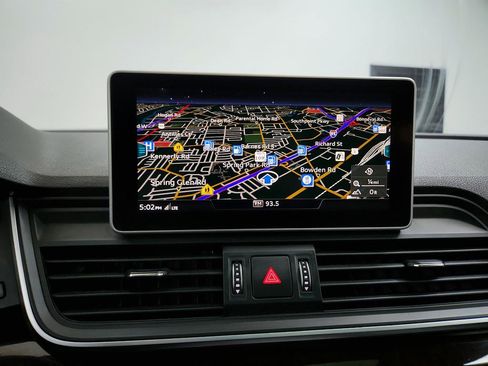 Used 2018 Audi Q5 2.0T Premium image 19