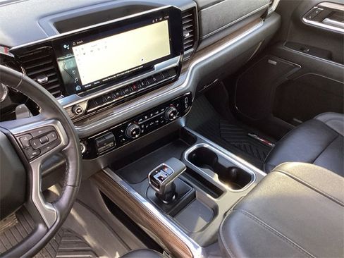 Used 2024 Chevrolet Silverado 1500 LT Trail Boss w/ Convenience Package II image 30