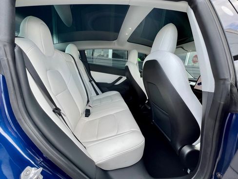 Used 2020 Tesla Model 3 Performance image 26