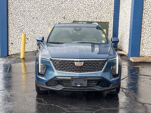 Used 2025 Cadillac XT4 Premium Luxury w/ Cold Weather Package AWD/4WD image 6