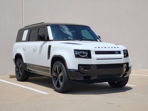 New 2026 Land Rover Defender 130 X-Dynamic SE AWD/4WD image 3