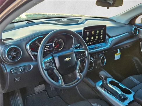 New 2026 Chevrolet Blazer LT image 3