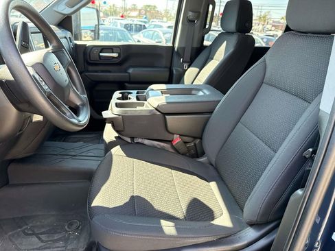 Certified 2023 Chevrolet Silverado 2500 Custom w/ Custom Value Package image 15