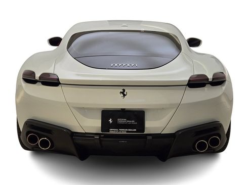 Used 2022 Ferrari Roma image 10