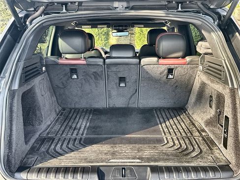 Certified 2023 Land Rover Range Rover Sport SE Dynamic image 18