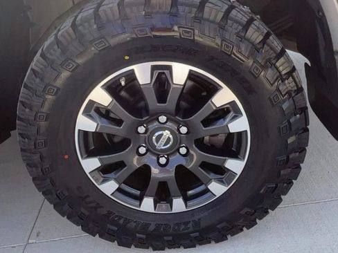 Used 2020 Nissan Titan Platinum Reserve w/ Moonroof Package AWD/4WD image 50