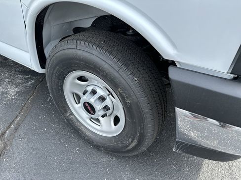 New 2025 GMC Savana 3500 w/ Power Convenience Package image 10