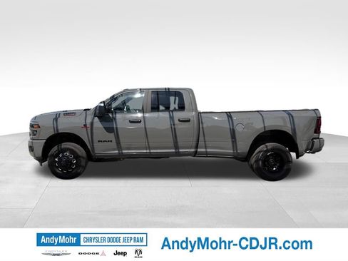 New 2026 RAM 3500 Big Horn AWD/4WD image 4