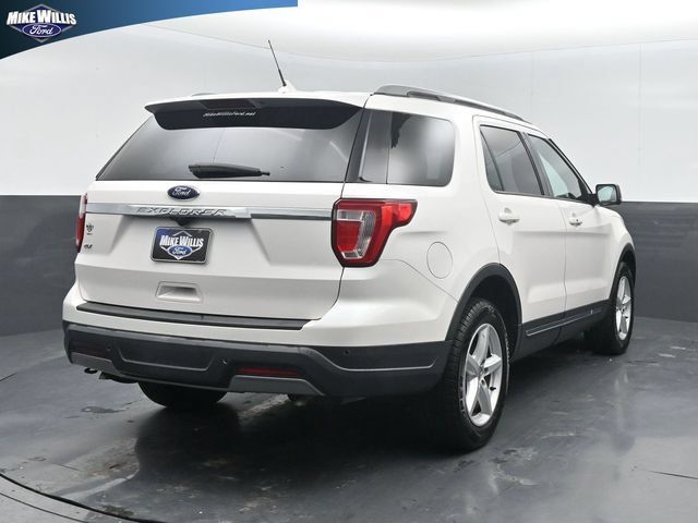 Certified 2019 Ford Explorer XLT w/ Equipment Group 202A FWD image 7