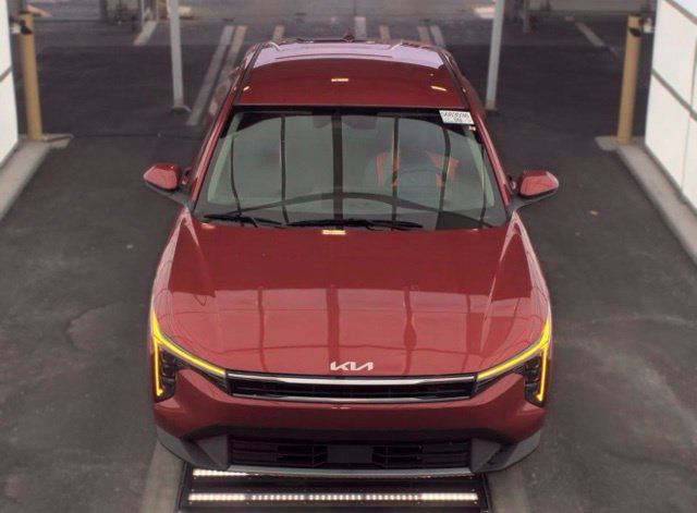 Certified 2025 Kia K4 EX FWD image 2