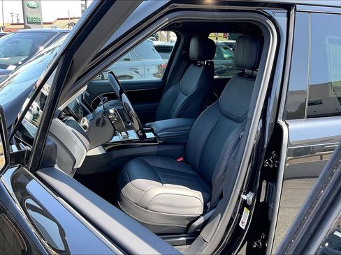 New 2026 Land Rover Range Rover SE AWD/4WD image 16