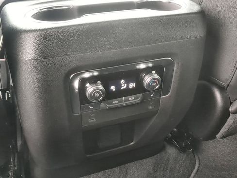 New 2026 GMC Yukon Elevation image 21