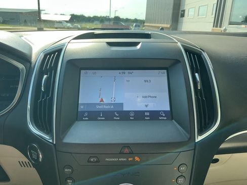 Used 2020 Ford Edge Titanium w/ Equipment Group 301A AWD/4WD image 14
