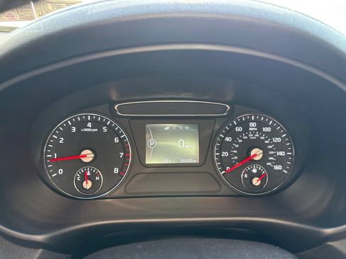 Used 2016 Kia Sorento AWD w/ LX Convenience Package image 9