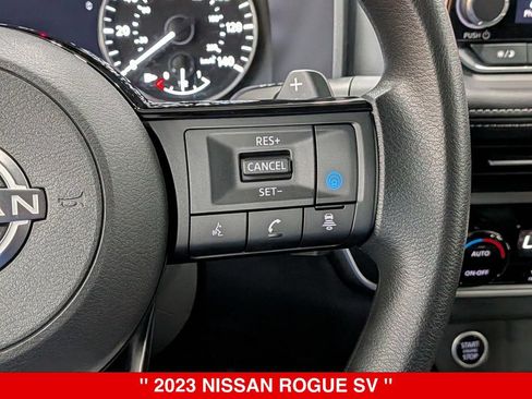Used 2023 Nissan Rogue SV AWD/4WD image 18