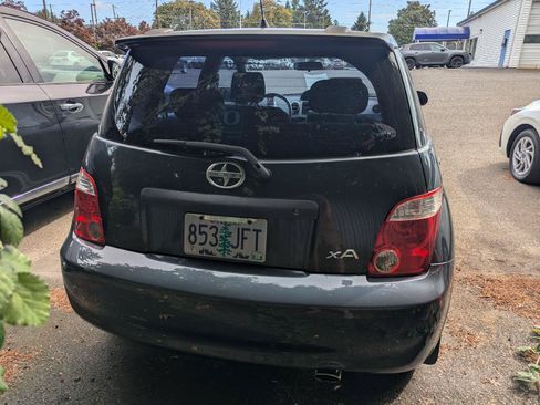 Used 2006 Scion xA FWD image 6