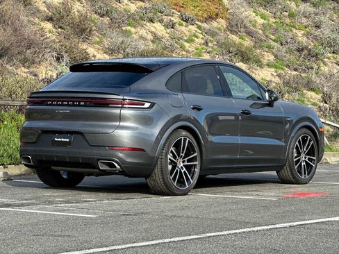New 2026 Porsche Cayenne E-Hybrid image 7