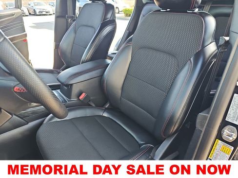 Used 2025 Ford Escape ST-Line FWD image 14