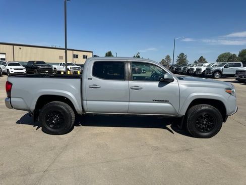 Used 2019 Toyota Tacoma SR5 AWD/4WD image 33