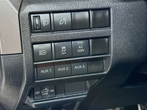 Used 2024 Toyota Tacoma TRD Sport w/ TRD Sport Upgrade Package image 10