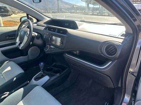 Used 2014 Toyota Prius C Three image 18
