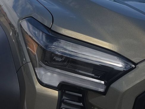 New 2026 Toyota Tacoma 4x4 Double Cab Hybrid image 8