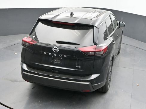 Used 2025 Nissan Rogue SV AWD/4WD image 19