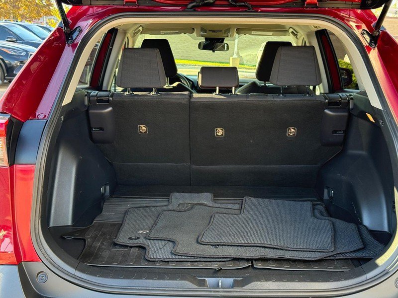 Used 2019 Toyota RAV4 LE w/ All Weather Liner Package AWD/4WD image 9