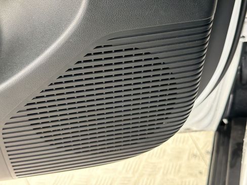 Used 2025 Hyundai Kona SEL FWD image 26