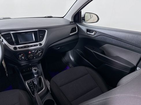 Used 2021 Hyundai Accent SE FWD image 22