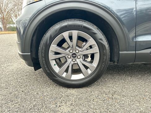 Used 2022 Ford Explorer XLT w/ Equipment Group 202A image 24