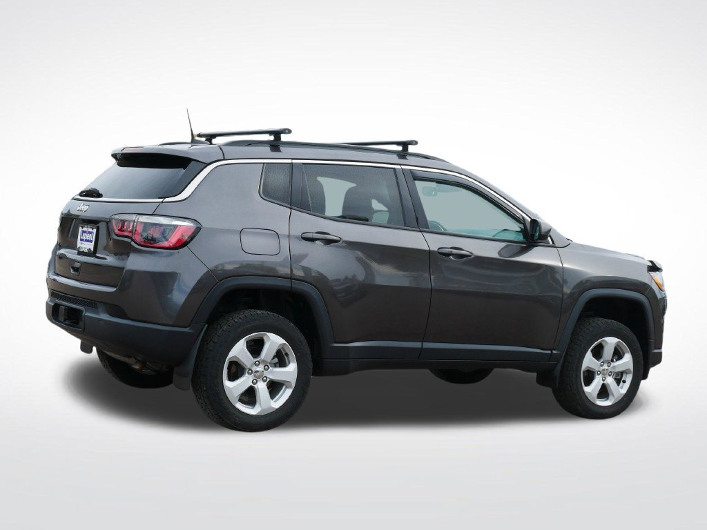 Used 2020 Jeep Compass Latitude w/ Popular Equipment Group AWD/4WD image 3