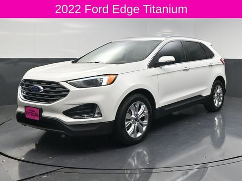 Used 2022 Ford Edge Titanium image 2