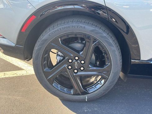 New 2026 Chevrolet Equinox EV RS image 4